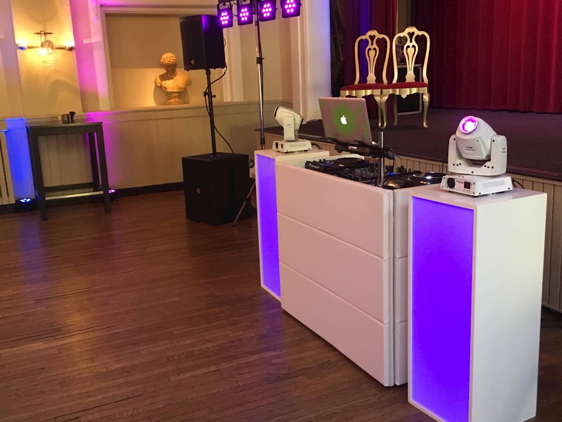 dj-booth-bruiloft-dj-peter-schurman