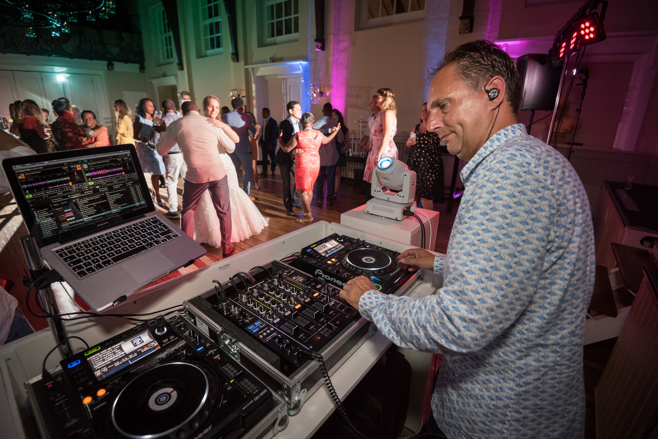 allround-feest-bruiloftdj-last-minutedj-boeken-peter-schurman