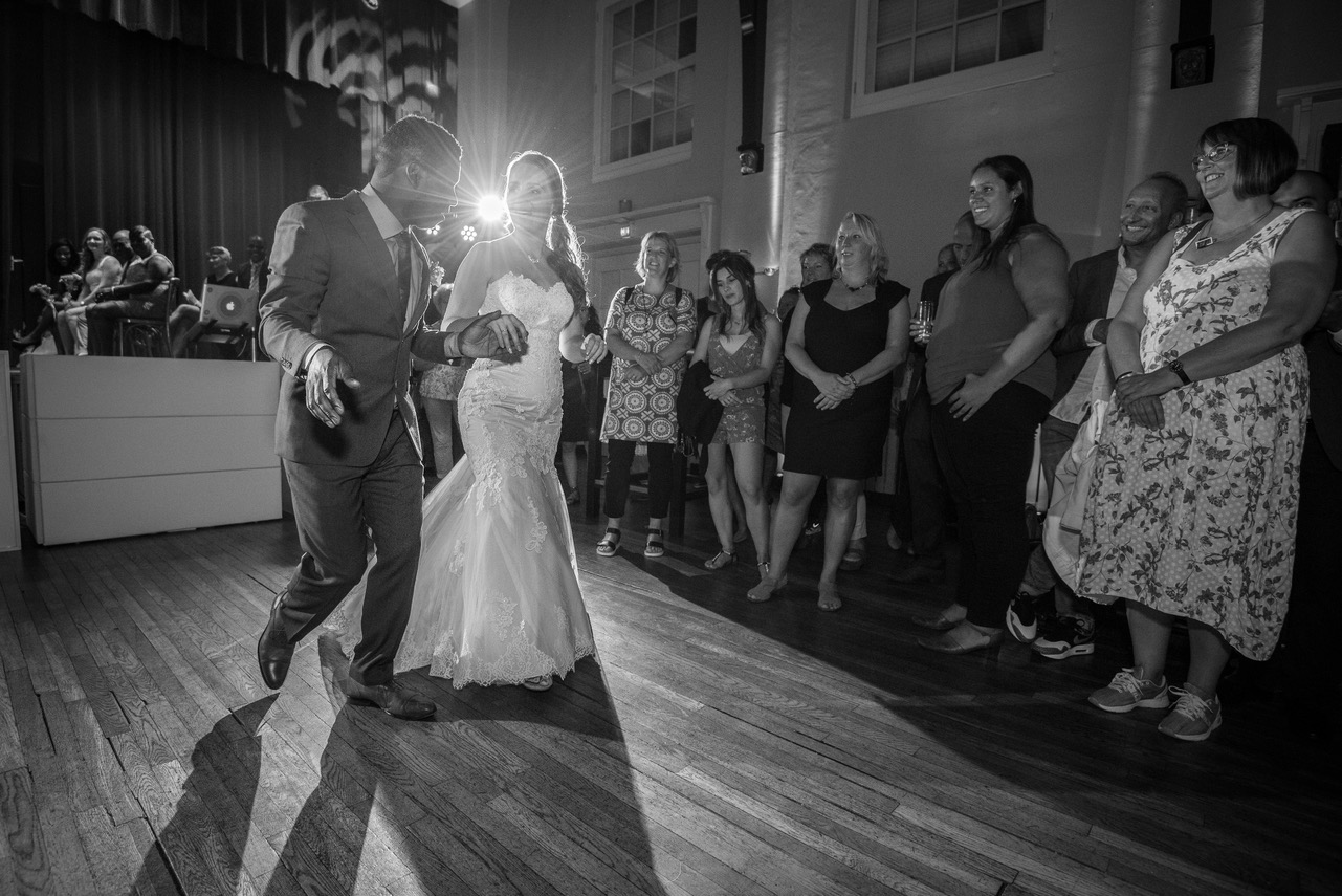 peter-lastminute-dj-boeken-show-bruiloft-openingsdans