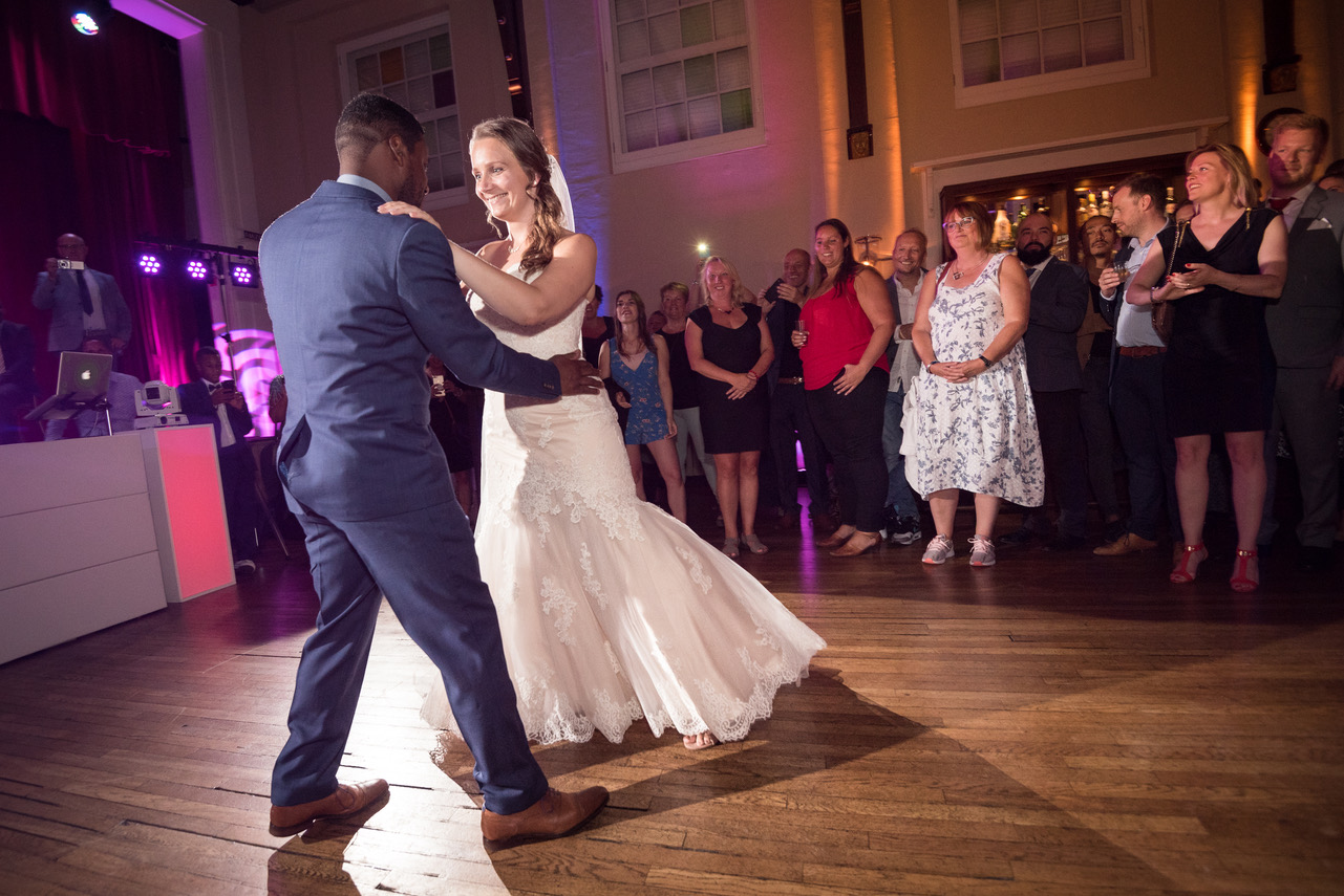 openingsdans-lastminute-dj-boeken-bruiloft-setje